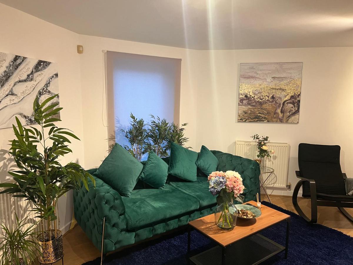 Poplar Guest House Лондон Екстериор снимка