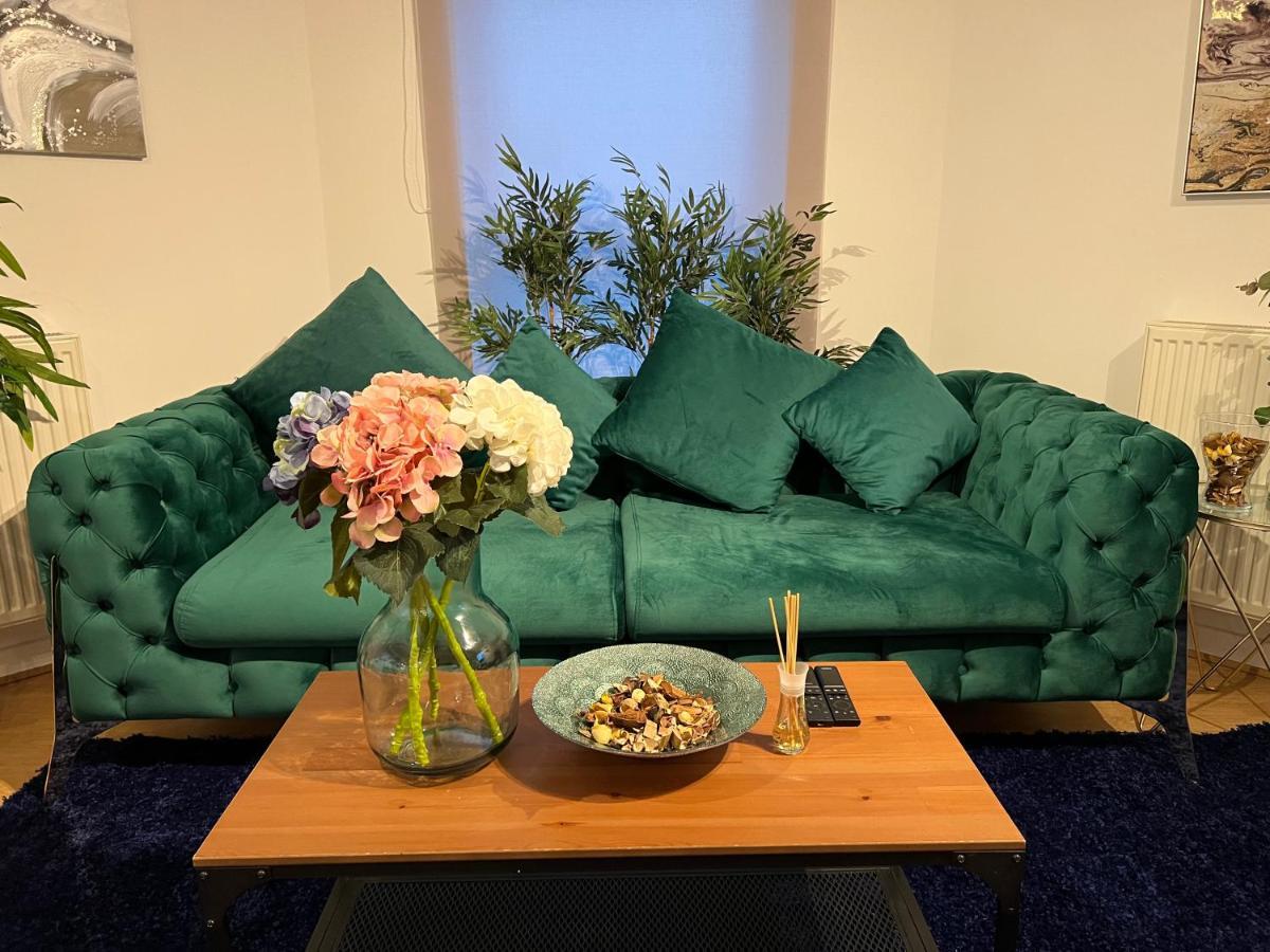 Poplar Guest House Лондон Екстериор снимка