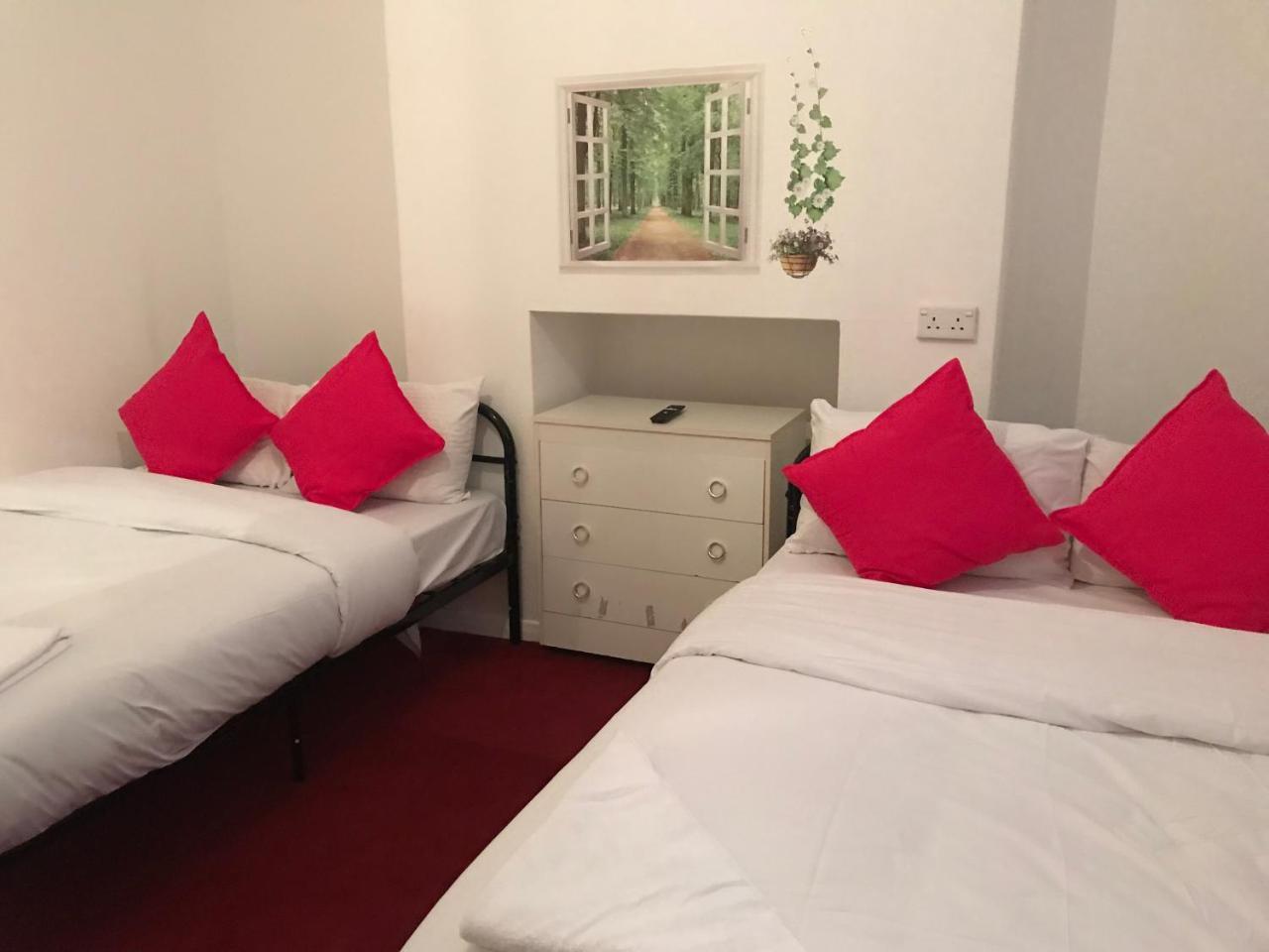 Poplar Guest House Лондон Екстериор снимка