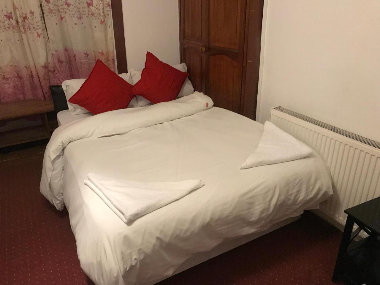 Poplar Guest House Лондон Екстериор снимка