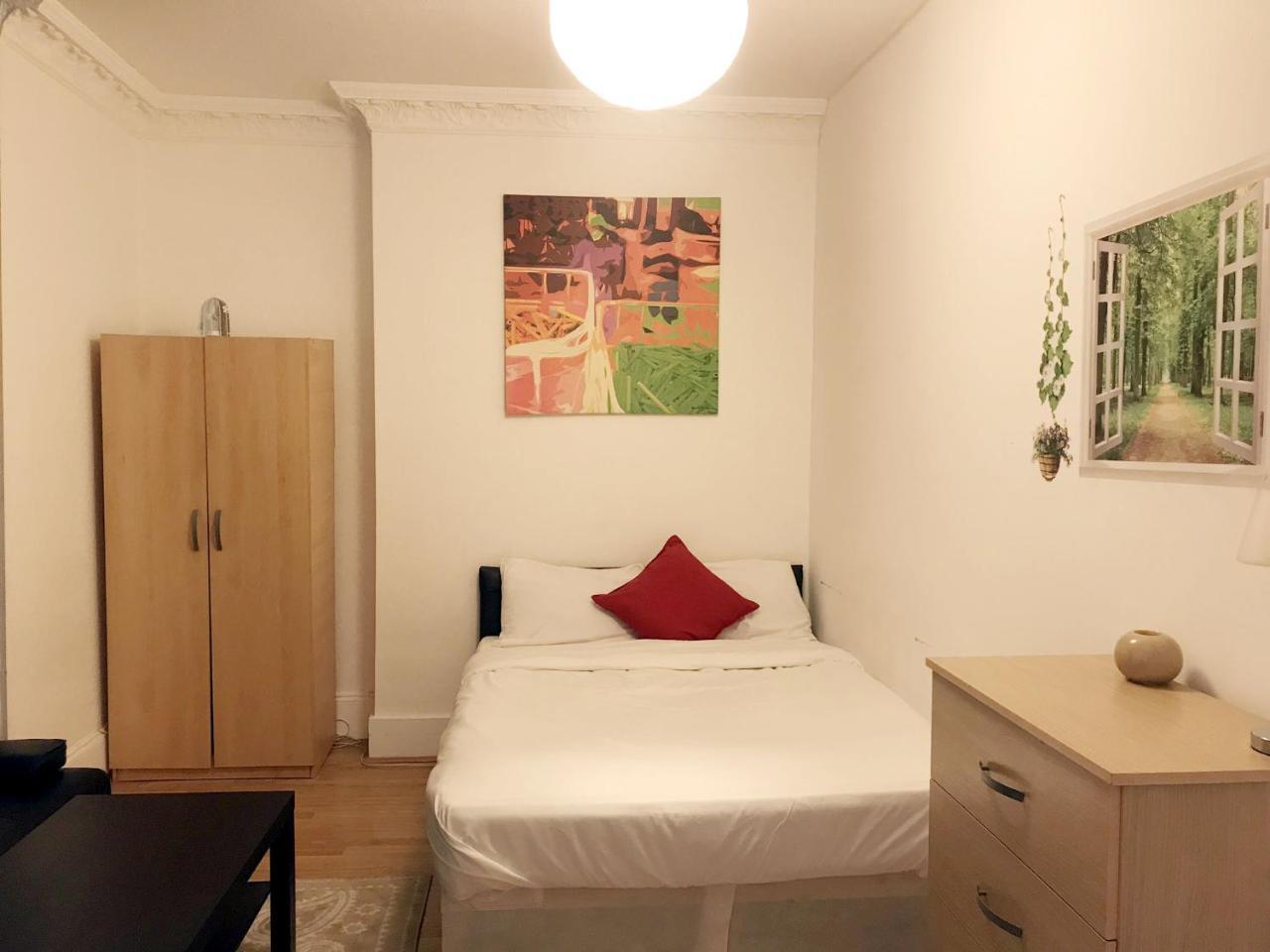 Poplar Guest House Лондон Екстериор снимка
